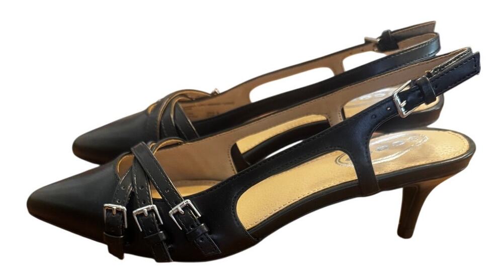 NWT Scoop Black Pointed Toe Slingback Kitten Heels Women's Size 8 Triple Buckle